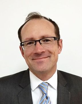 Image of Derek Molnar